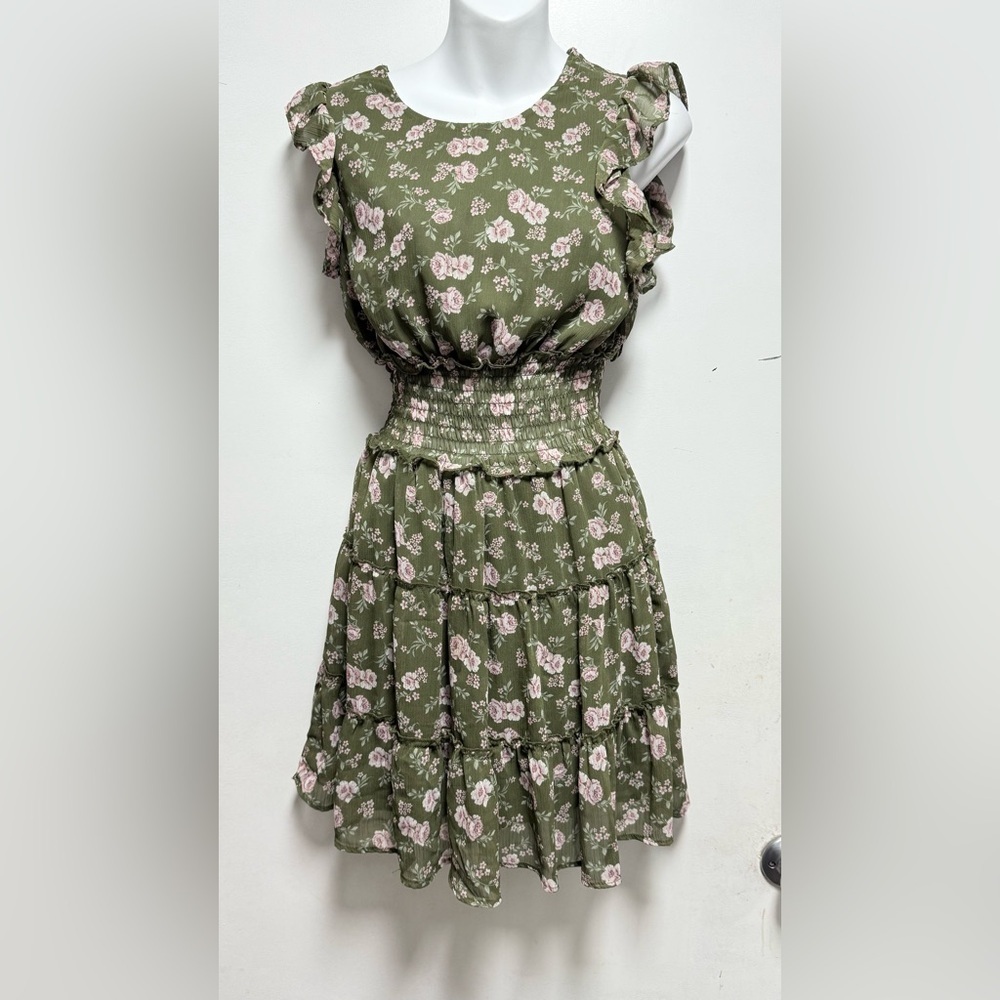 Floral Green Dress with Pink Accents Size S